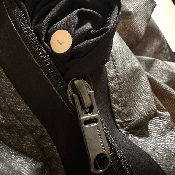 Lululemon RARE D/C Specular Jacket-Reflective large - Picture 6 of 14